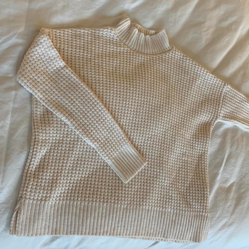 Urban Outfitters Blush Turtle Neck Sweater size S